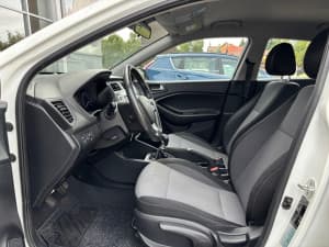 Hyundai i20 - miniatura 12