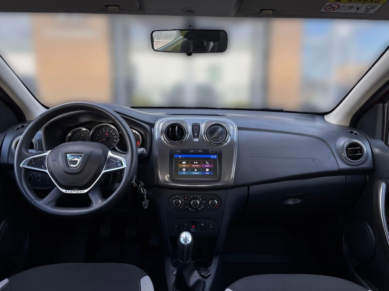 Dacia Sandero - zdjęcie 15
