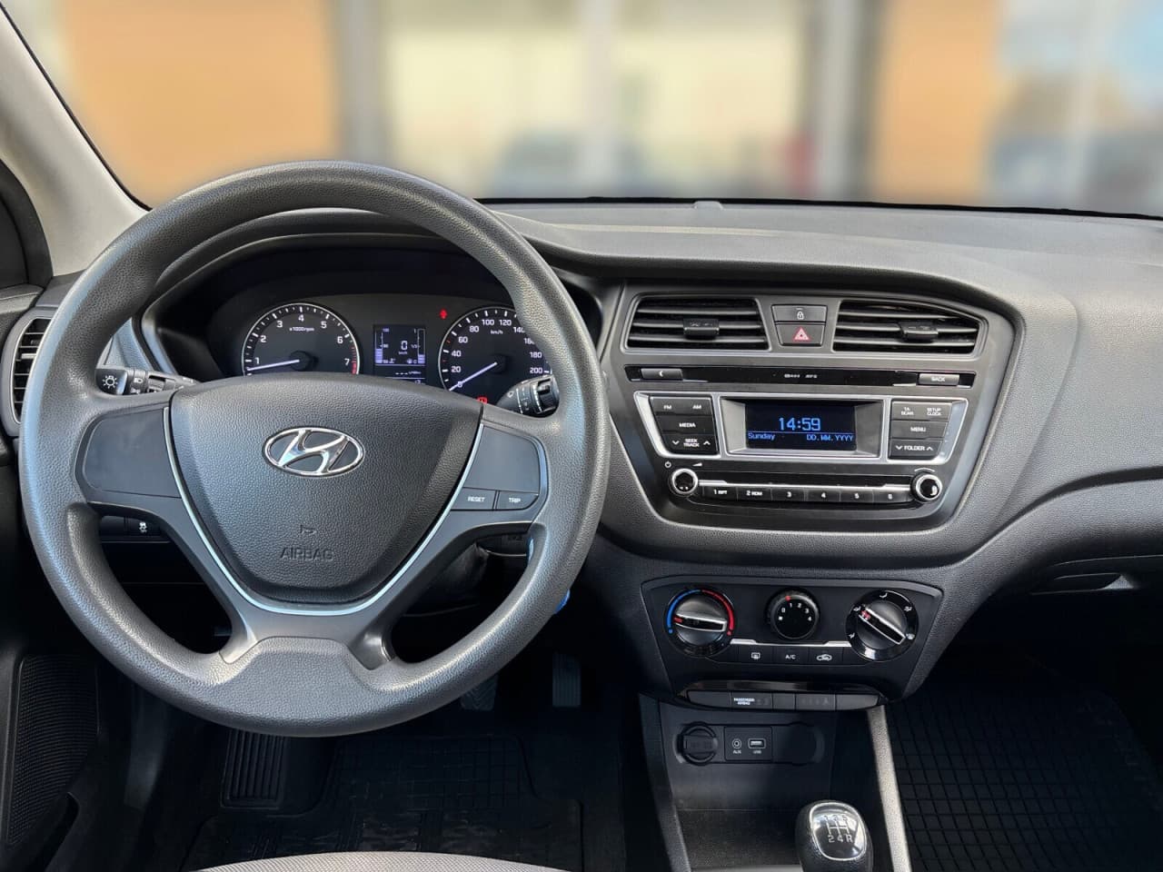 Hyundai i20 - zdjęcie 16