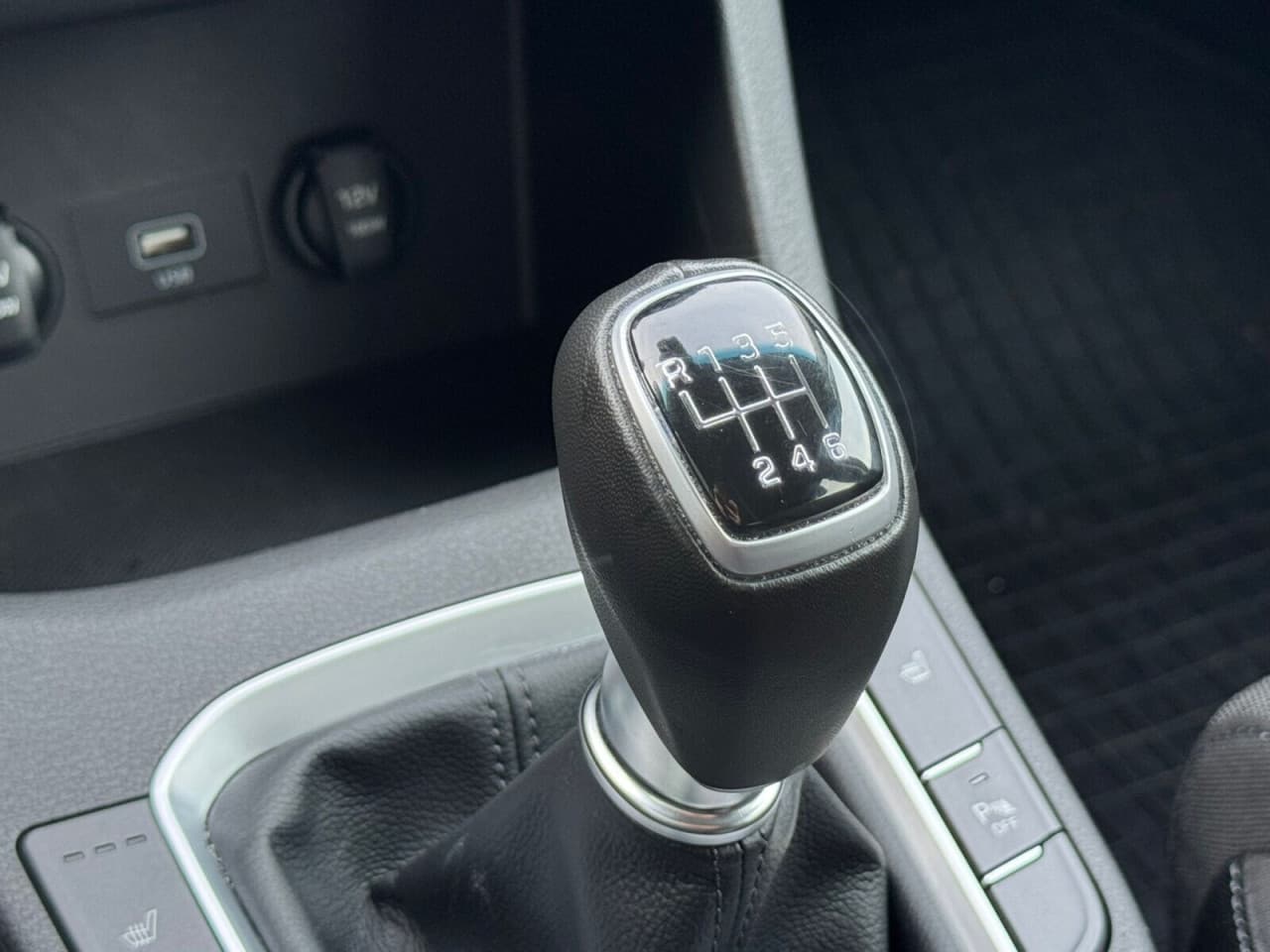 Hyundai i30 - zdjęcie 16