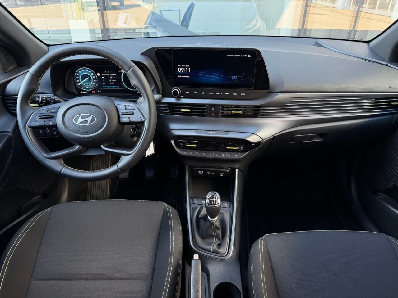 Hyundai i20 - zdjęcie 19