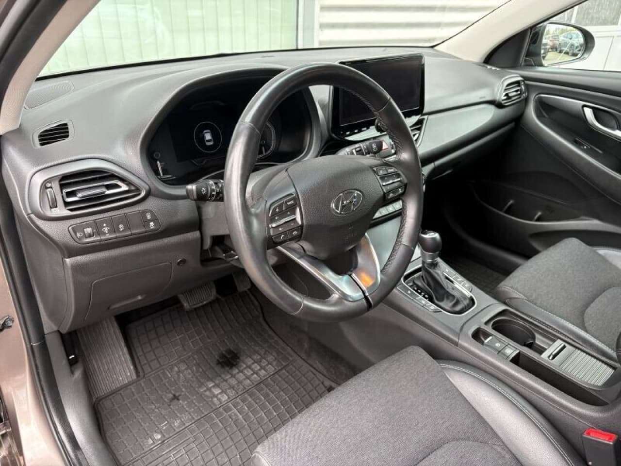 Hyundai i30 - zdjęcie 10